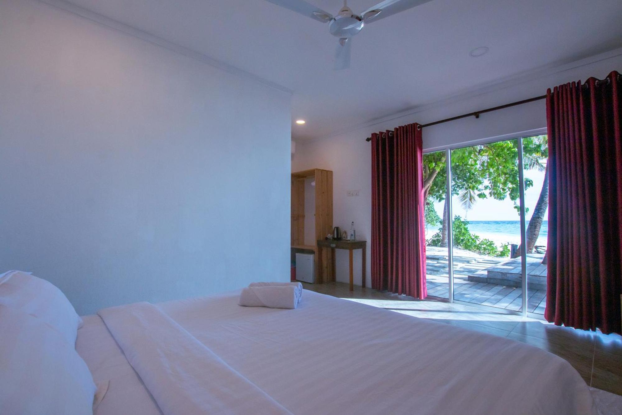 Shallow Lagoon Sunset Rasdhoo Exterior foto